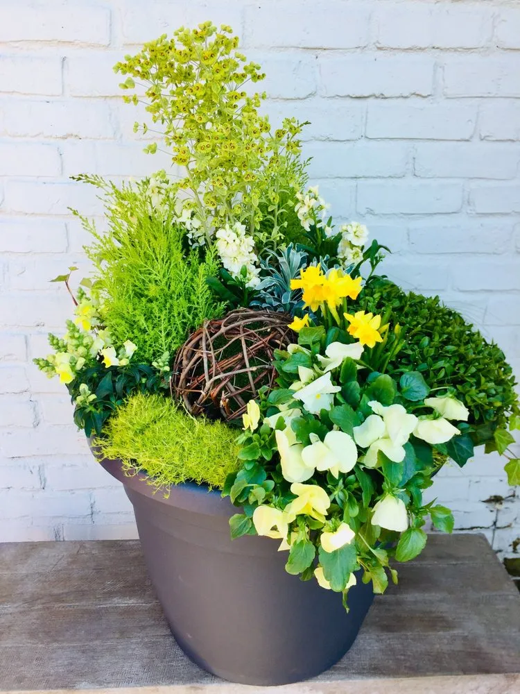 Reliable landscape installation for beautiful yards across Wilmette, IL - Chalet Nursery