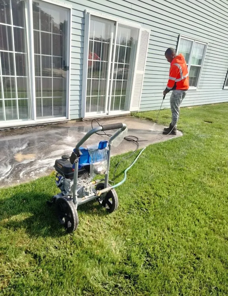 Trusted residential landscaping experts serving Burlington, NJ - Chalis Cleaning Service