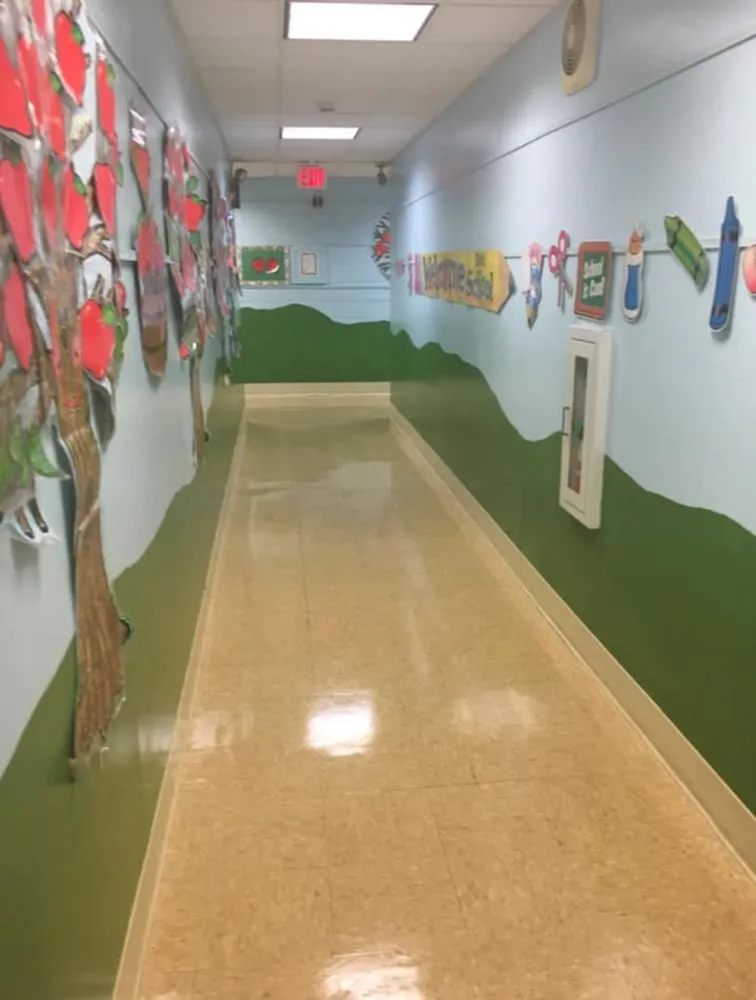 Custom yard maintenance experts serving Burlington, NJ - Chalis Cleaning Service