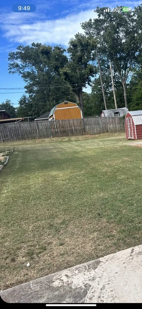 Custom garden landscaping for homes across Tuscumbia, AL - Challender Bro’s Lawn Care & Outdoor Maintenance