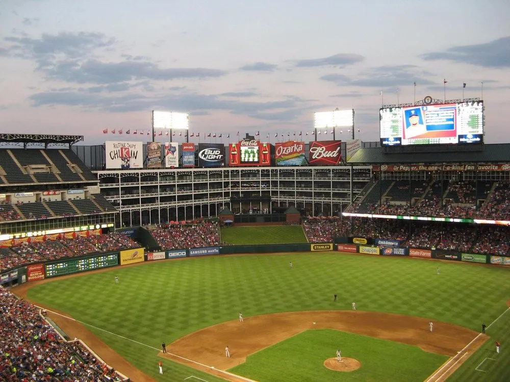 Custom yard cleanup service for beautiful yards across Dalton, GA - Challenger Industries