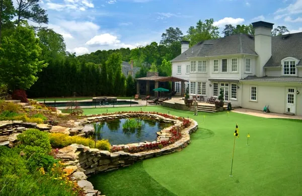 Challenger Industries Logo