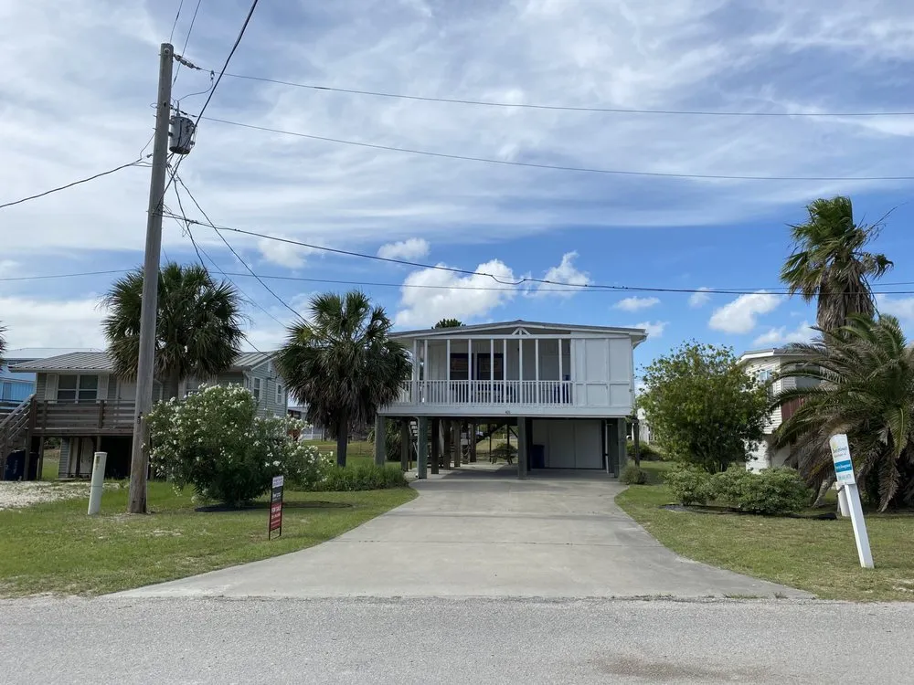 Custom yard cleanup service in Fairhope, AL - Challenger Lawncare and Landscaping