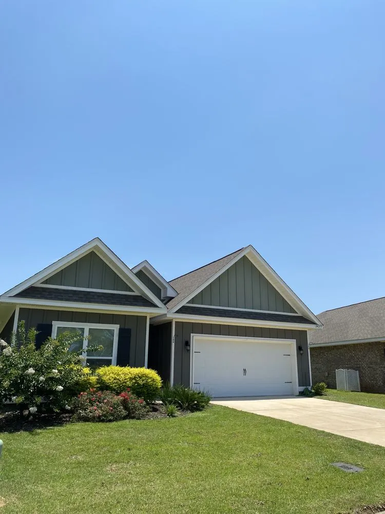 Trusted lawn mowing service in Fairhope, AL - Challenger Lawncare and Landscaping