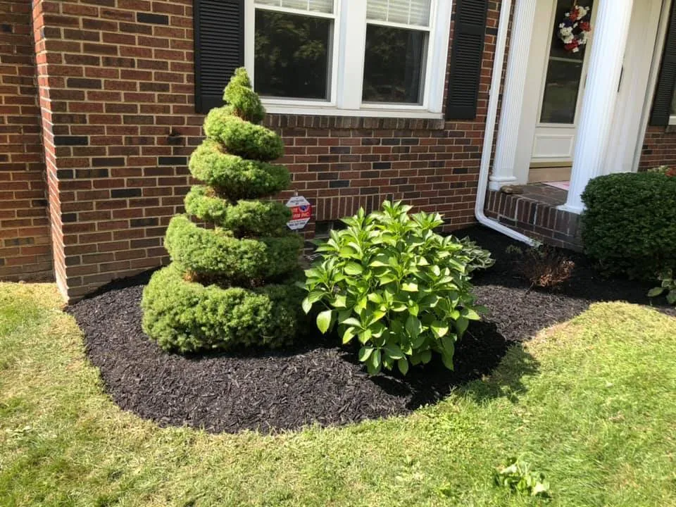 Affordable outdoor landscaping experts serving Niles, OH - Chamberlain Lawn Care