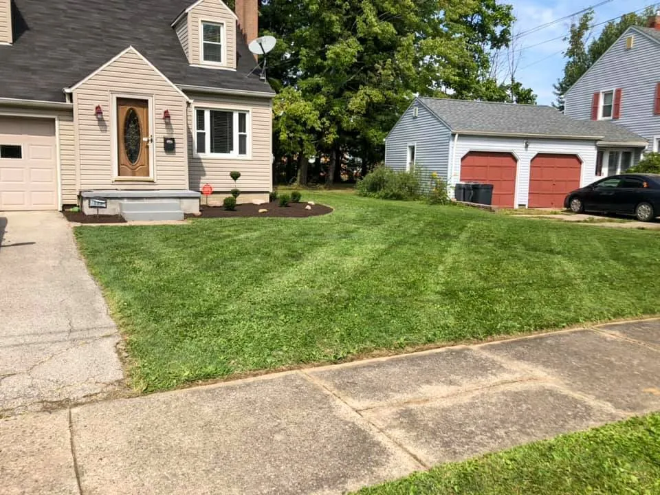 Reliable lawn care service for homes across Niles, OH - Chamberlain Lawn Care