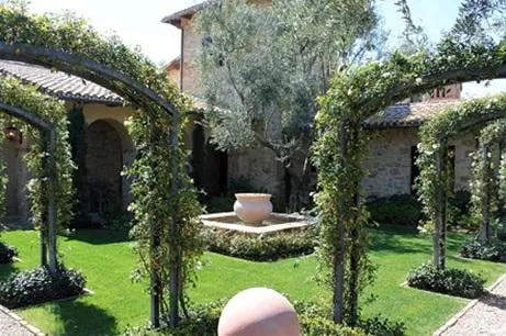 Affordable garden landscaping for residential properties in Laguna Niguel, CA by Chamley Landscape Inc