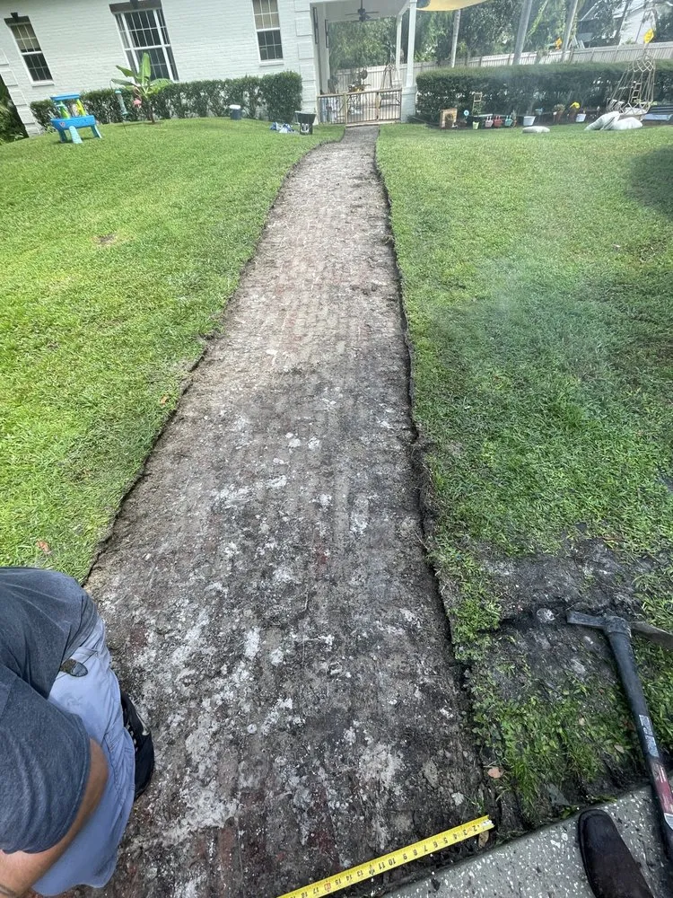 Expert outdoor landscaping in New Smyrna Beach, FL - Champ House