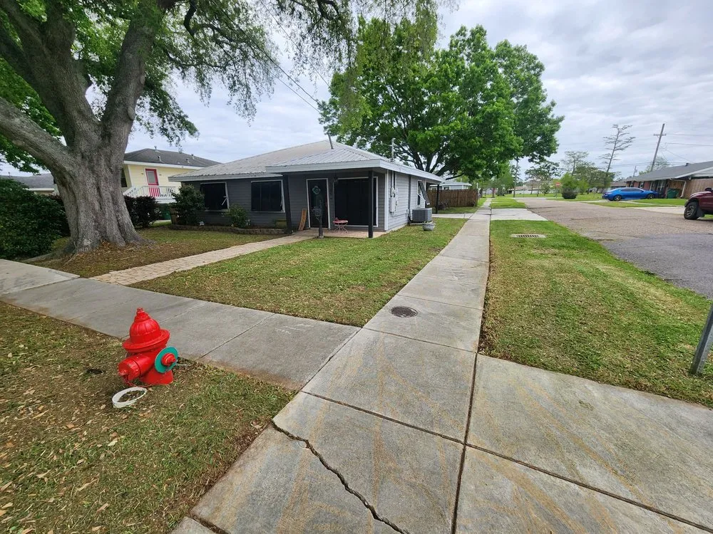 Reliable outdoor landscaping experts serving Westwego, LA - Champ Specialties