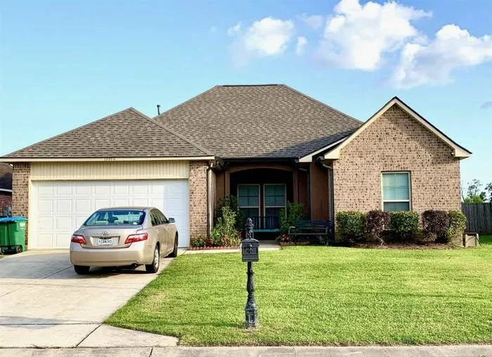 Professional lawn care service experts serving Walker, LA - Champion Grass Maintenance