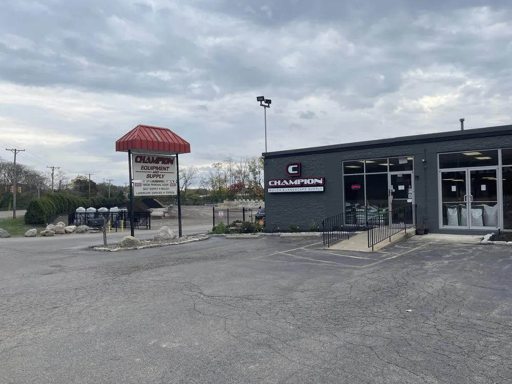 Trusted yard cleanup service in Dayton, OH - Champion Mulch & Landscape Supply