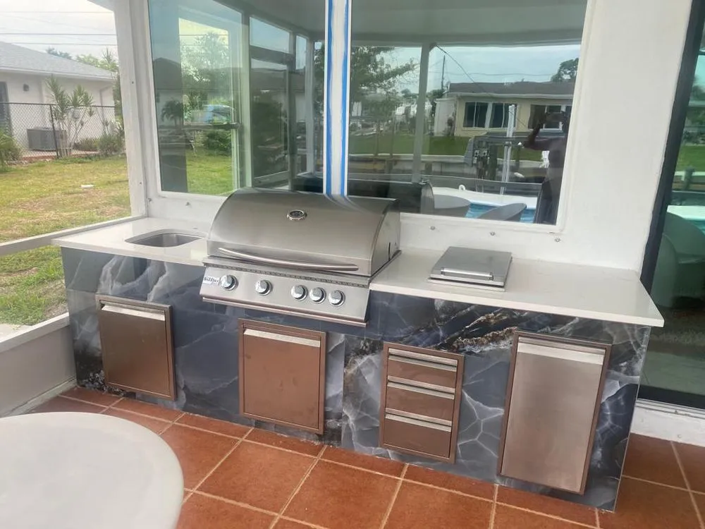 Professional lawn mowing service in Cape Coral, FL - Champions Lee