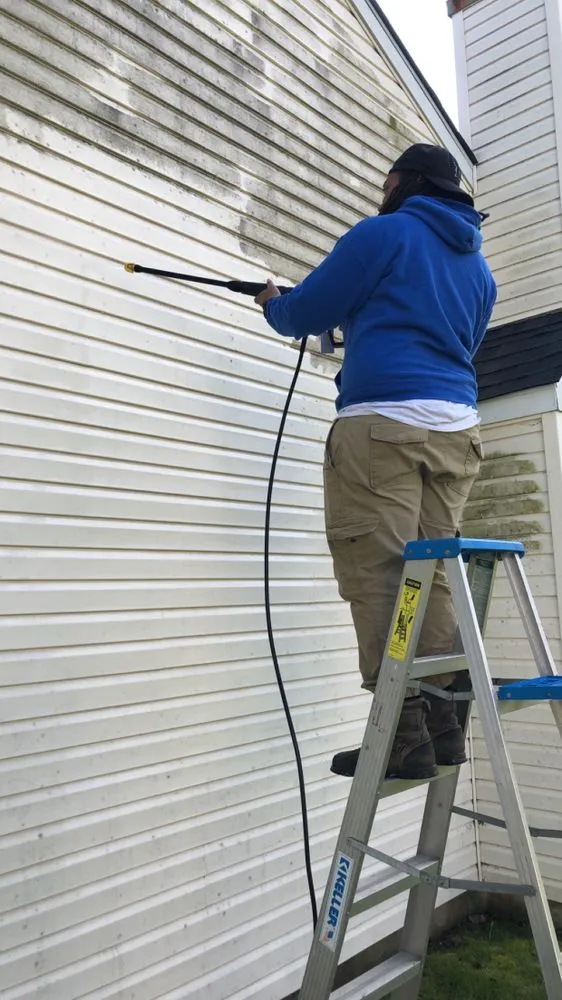 Local yard maintenance in Clayton, NJ - Channing’s X-Ceptional Cleaning Service