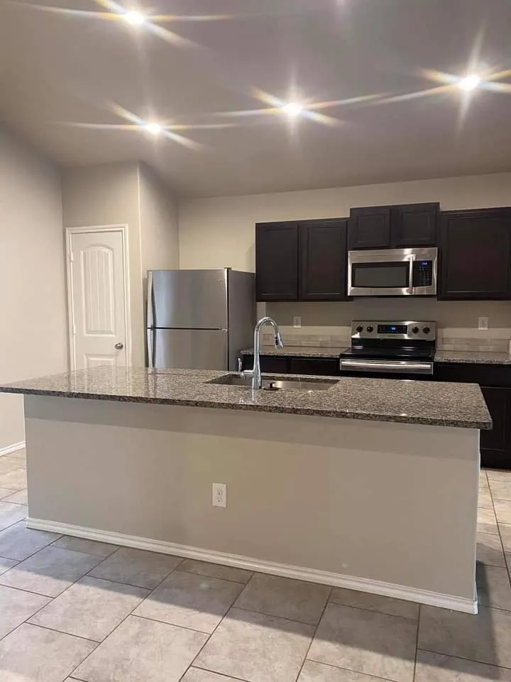 Top-rated yard maintenance with custom design across Lubbock, TX - Chapa's Cleaning Service