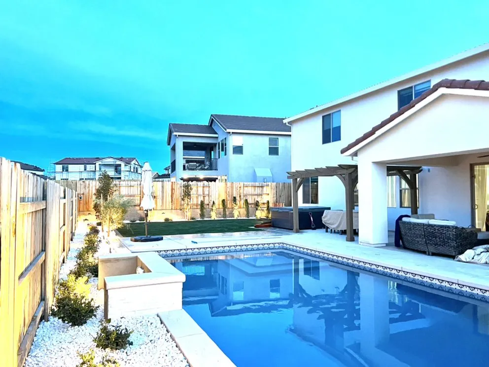 Expert landscaping services for year-round maintenance across Loomis, CA - Chapman Landscape Development