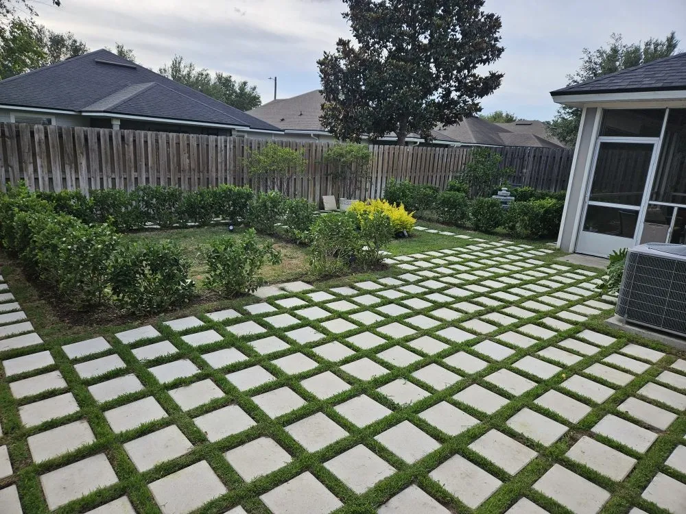 Trusted yard maintenance for outdoor upgrades in High Springs, FL by Chapman Lawn & Garden