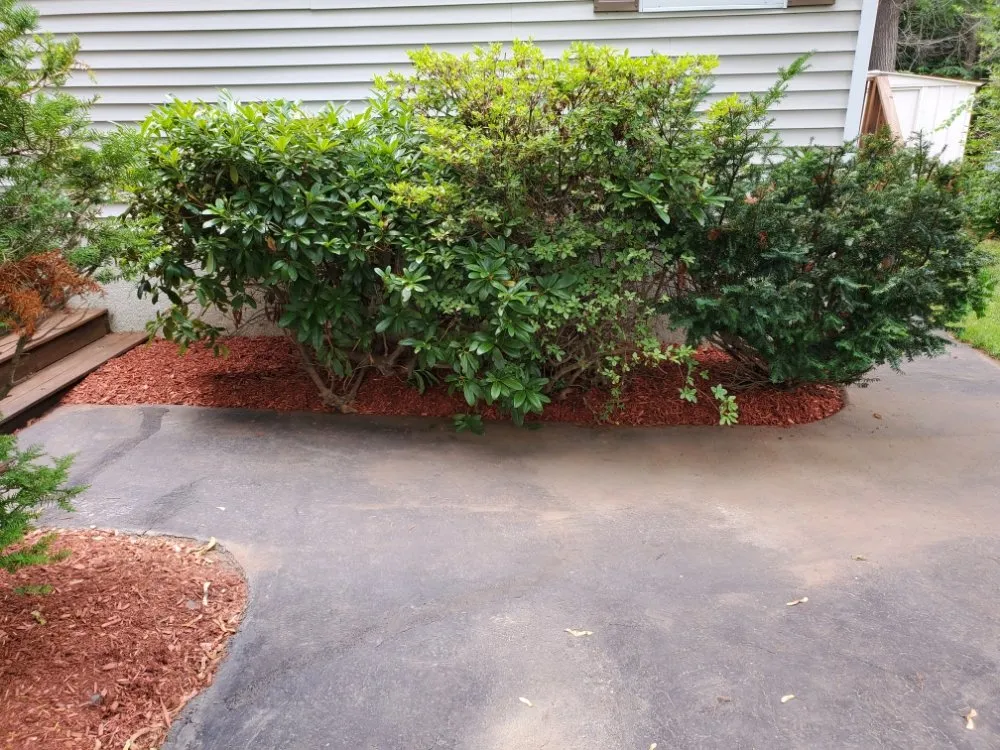Custom outdoor landscaping experts serving Hampton, NH - chapmans lawn care and maintenance