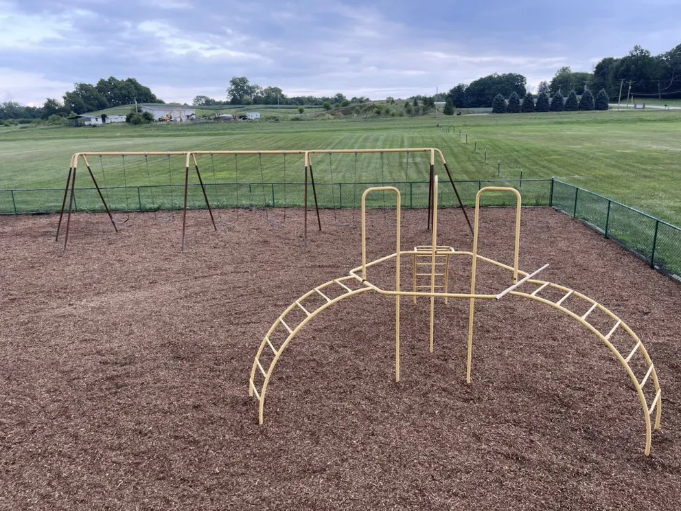 Affordable garden landscaping experts serving Connersville, IN - Chapman's Lawncare And Landscaping