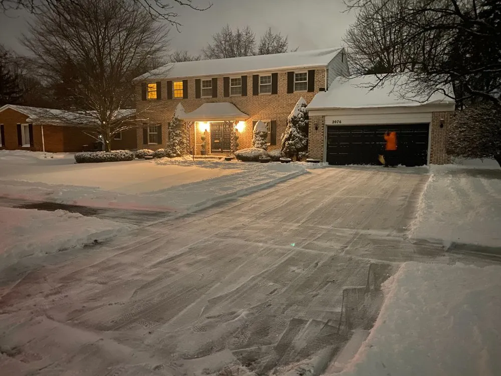 Trusted yard maintenance for outdoor upgrades across Roseville, MI - Char Lawncare