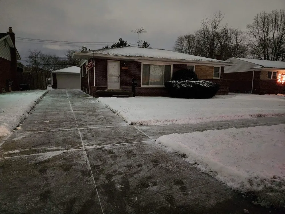 Trusted garden landscaping in Roseville, MI by Char Lawncare