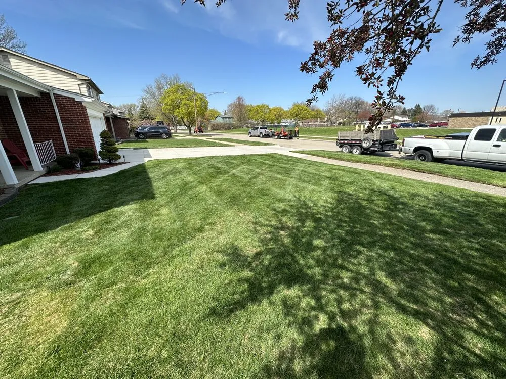 Local lawn care service experts serving Roseville, MI - Char Lawncare