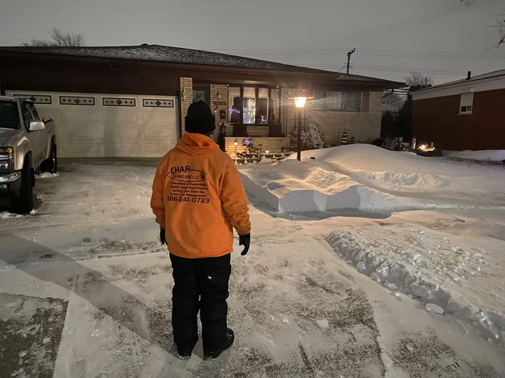 Top-rated lawn care service experts serving Roseville, MI - Char Lawncare