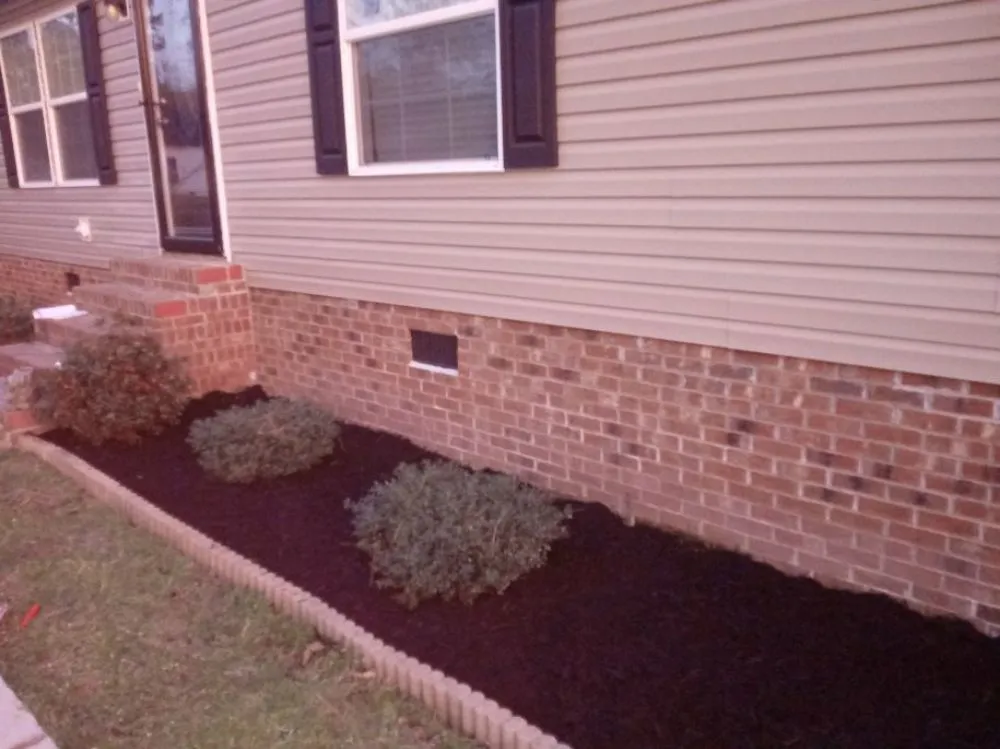 Local lawn mowing service experts serving Wilson, NC - Charities and Trimmings