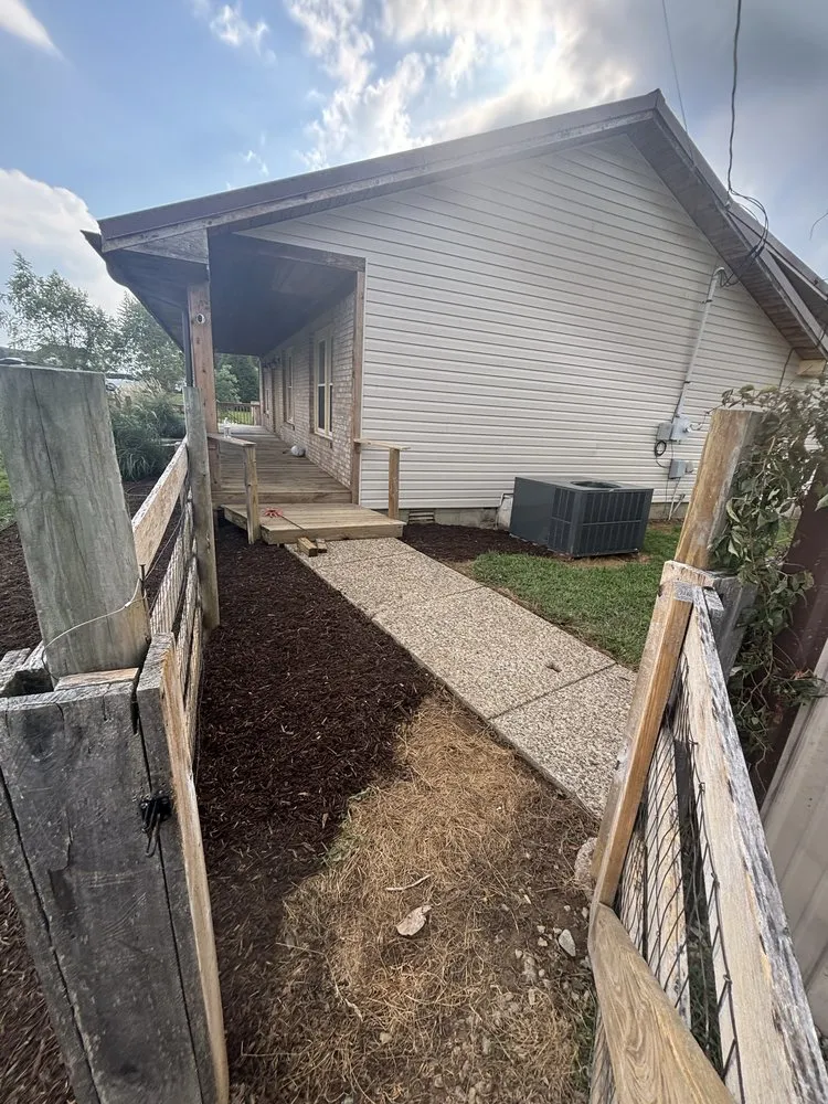 Local outdoor landscaping in Louisville/, KY - Charles Landscape Services