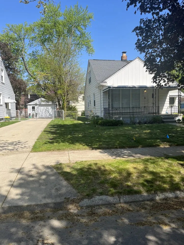 Affordable landscape installation for beautiful yards across Roseville, MI - Charles Landscaping