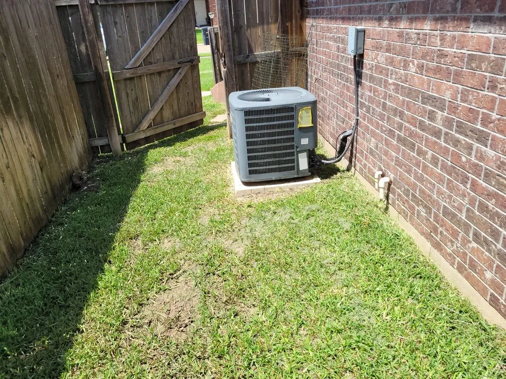 Reliable outdoor landscaping for residential properties in Bryan, TX by Charles Oldham Jr. Lawn Mowing Service