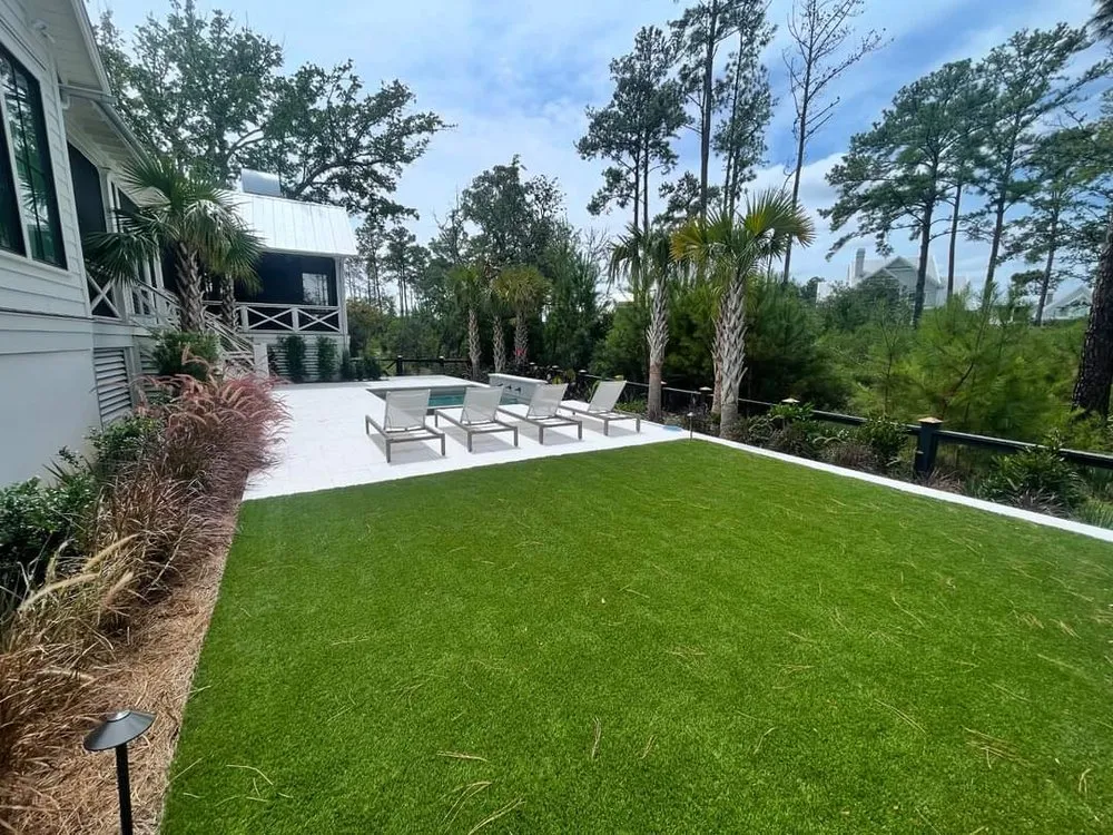 Top-rated lawn care service experts serving Daniel Island, SC - Charleston Landscape