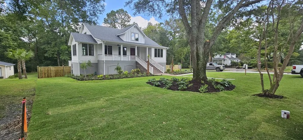 Affordable landscaping services in Daniel Island, SC - Charleston Landscape