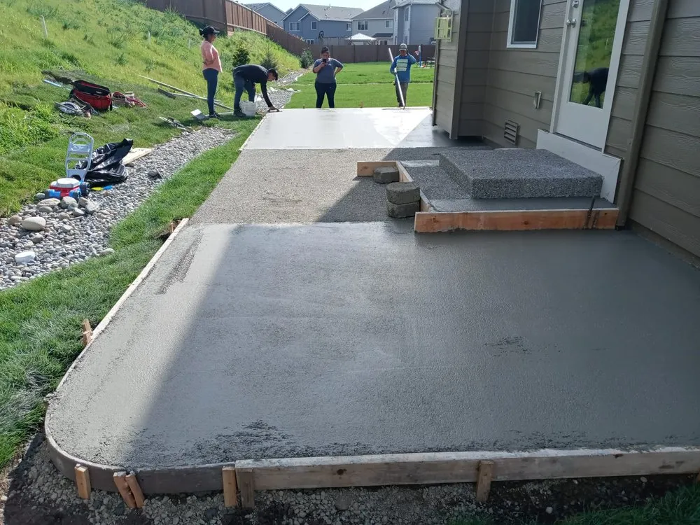 Custom yard maintenance experts serving Belfair, WA - Charley Gaspar Landscaping