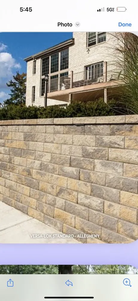 Top-rated yard maintenance in Kirkwood, MO - Charlie's landscaping