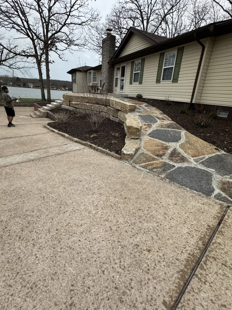 Expert outdoor landscaping in Kirkwood, MO by Charlie's landscaping