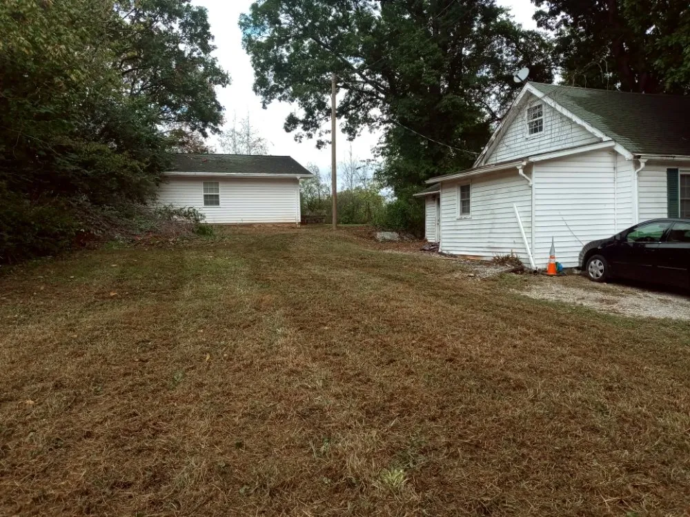 Reliable lawn mowing service in Maryville, TN by Charlie's Lawn Care