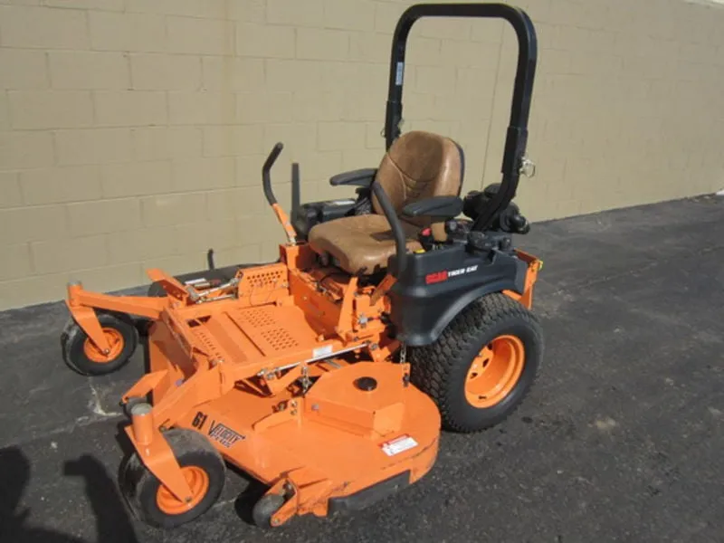 Custom yard cleanup service experts serving Lansdale, PA - Charlie's Lawncare