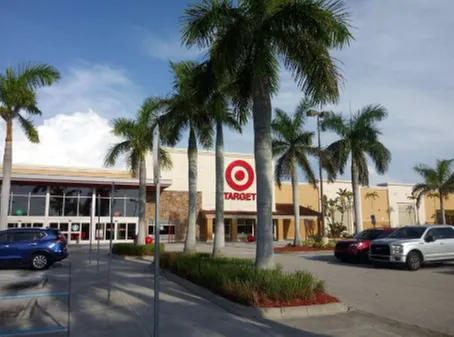 Custom residential landscaping in Okeechobee, FL - Charlie's Tree & Lawn