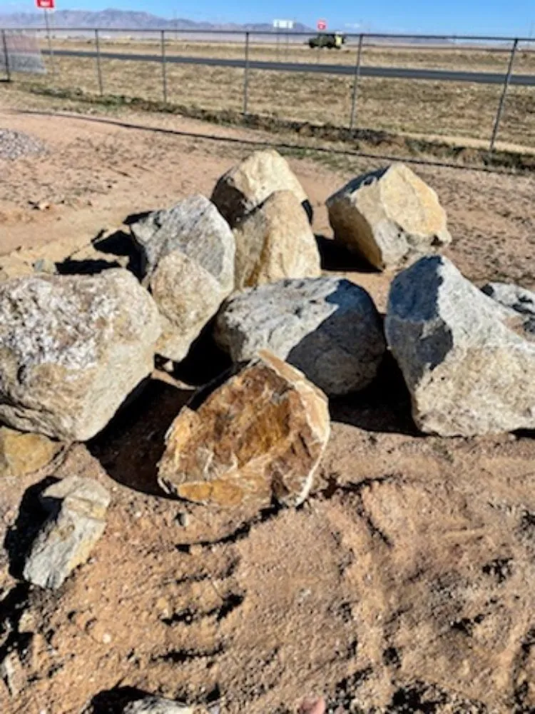 Reliable yard cleanup service in Kingman, AZ - Charlotte's Landscape Supply