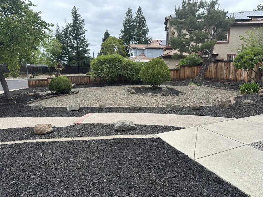 Affordable outdoor landscaping in San Jose, CA by Charly Junk Removal and Landscaping