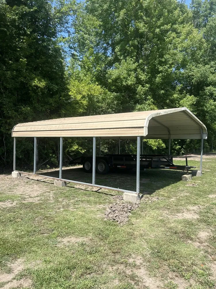 Custom garden landscaping for homes in Acme, LA by Charrier Services