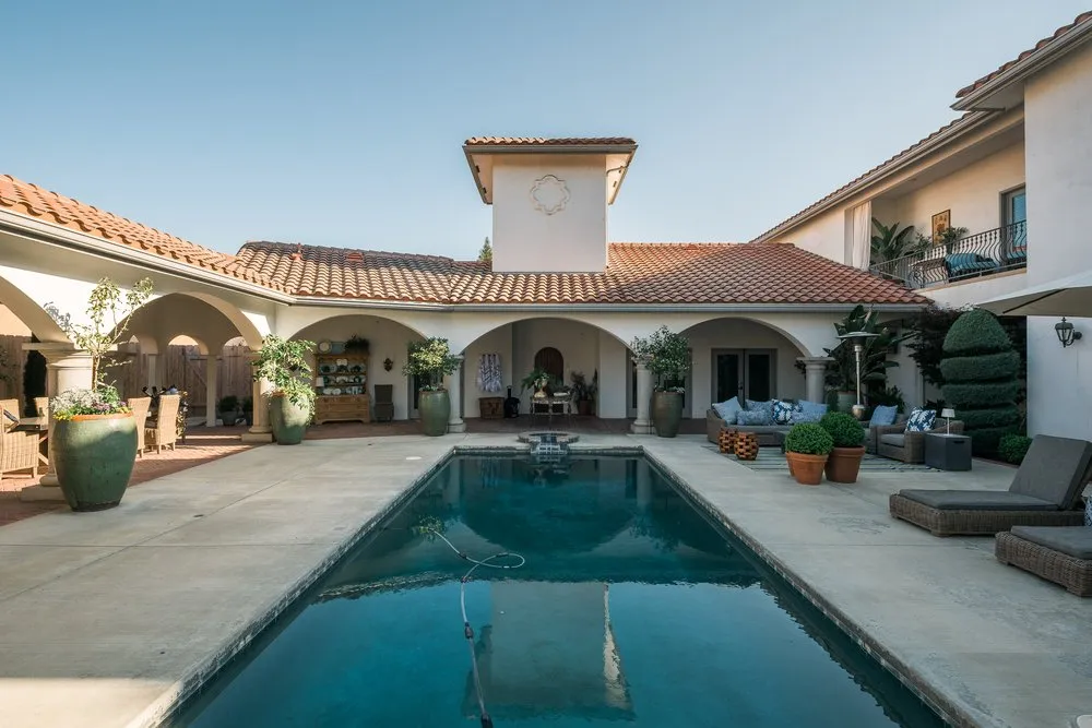 Affordable landscaping services experts serving VISALIA, CA - Charter Oak Landscape Development