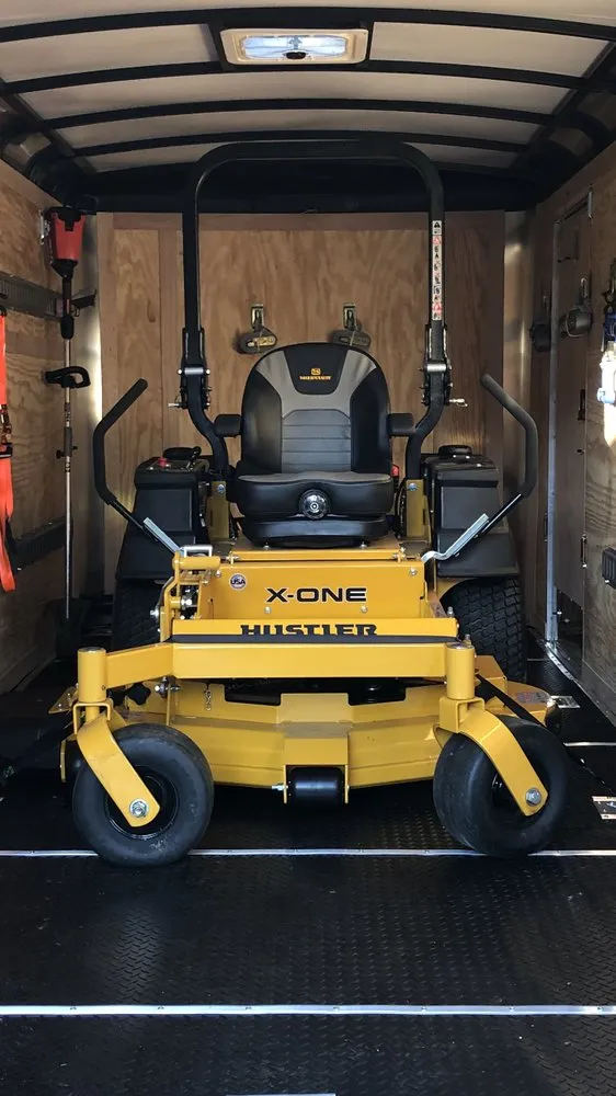 Custom lawn mowing service experts serving Portsmouth, VA - Chase N’ Grass