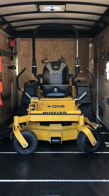 Chase N’ Grass Logo