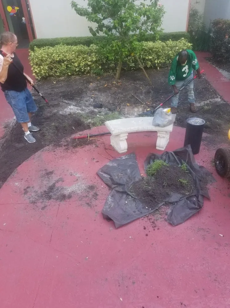 Top-rated landscaping services experts serving Saint Petersburg, FL - Chase's Lawn Service