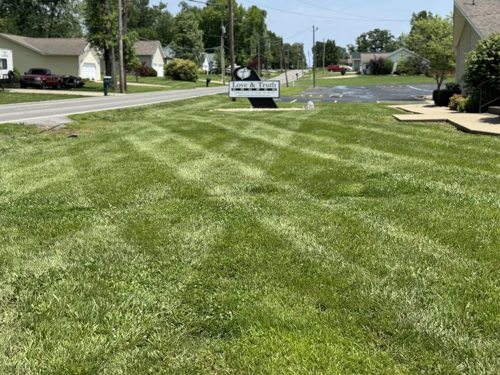 Expert garden landscaping in Johnston City, IL by Chasing Green Lawn Care