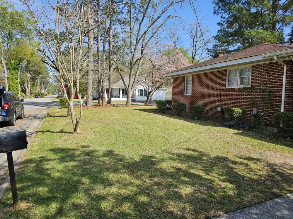 Custom garden landscaping in Lumberton, NC - Chatman Enterprises