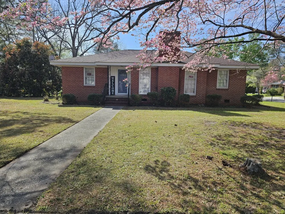 Top-rated lawn care service for residential properties across Lumberton, NC - Chatman Enterprises