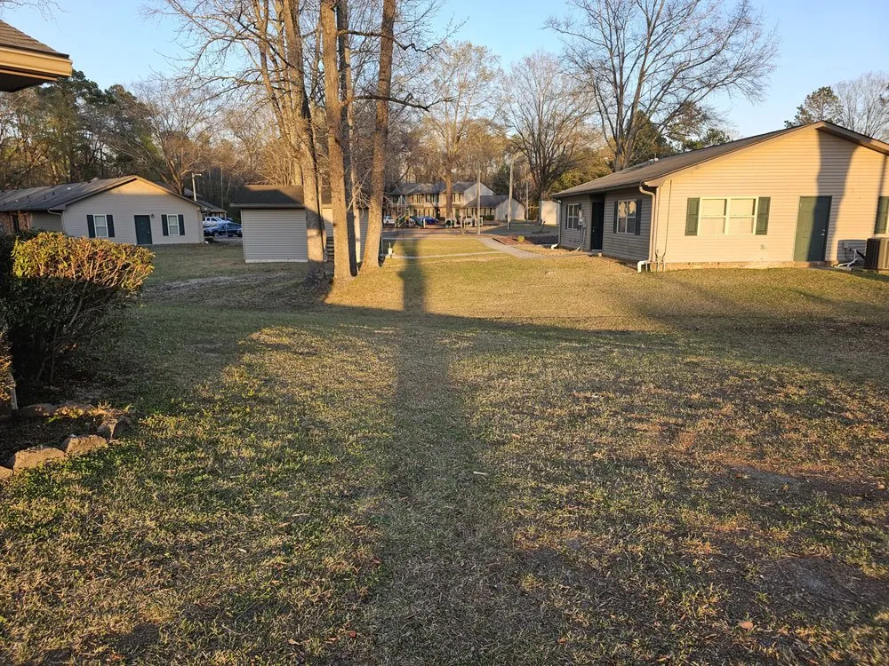 Affordable lawn mowing service experts serving Lumberton, NC - Chatman Enterprises