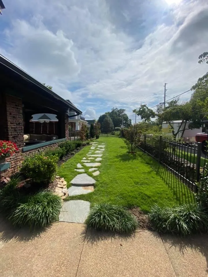 Custom yard cleanup service experts serving Hixson, TN - Chattanooga Landscaping Pros
